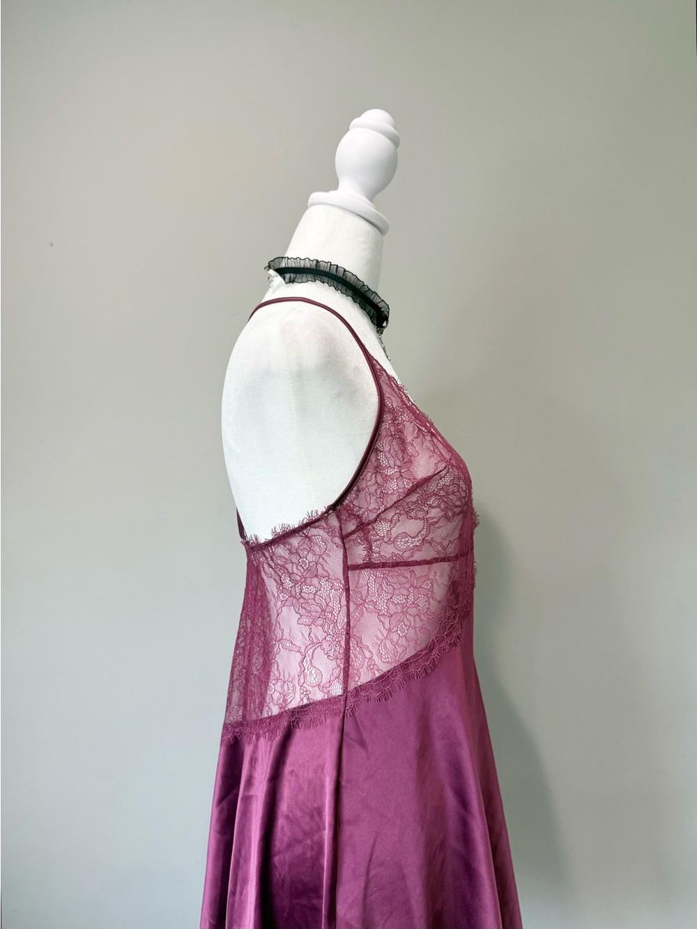Victoria’s Secret Plum Purple Lace Satin Slip - Picture 4 of 6